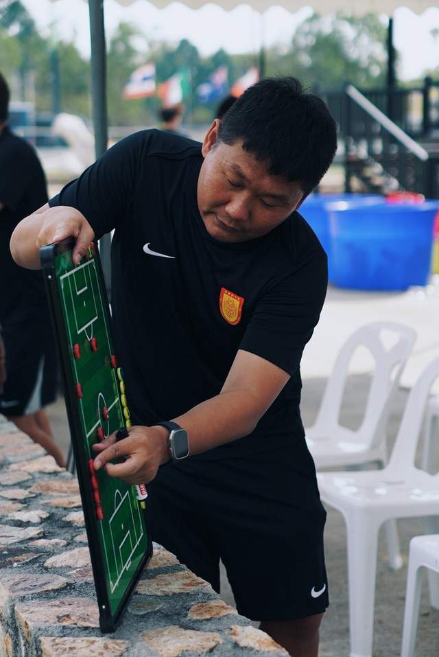 全球总决赛直播-中超16强巡礼·重庆铜梁龙：中超最嫩主帅，带最年轻的队